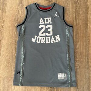 Jordan jersey size 10/12 yrs